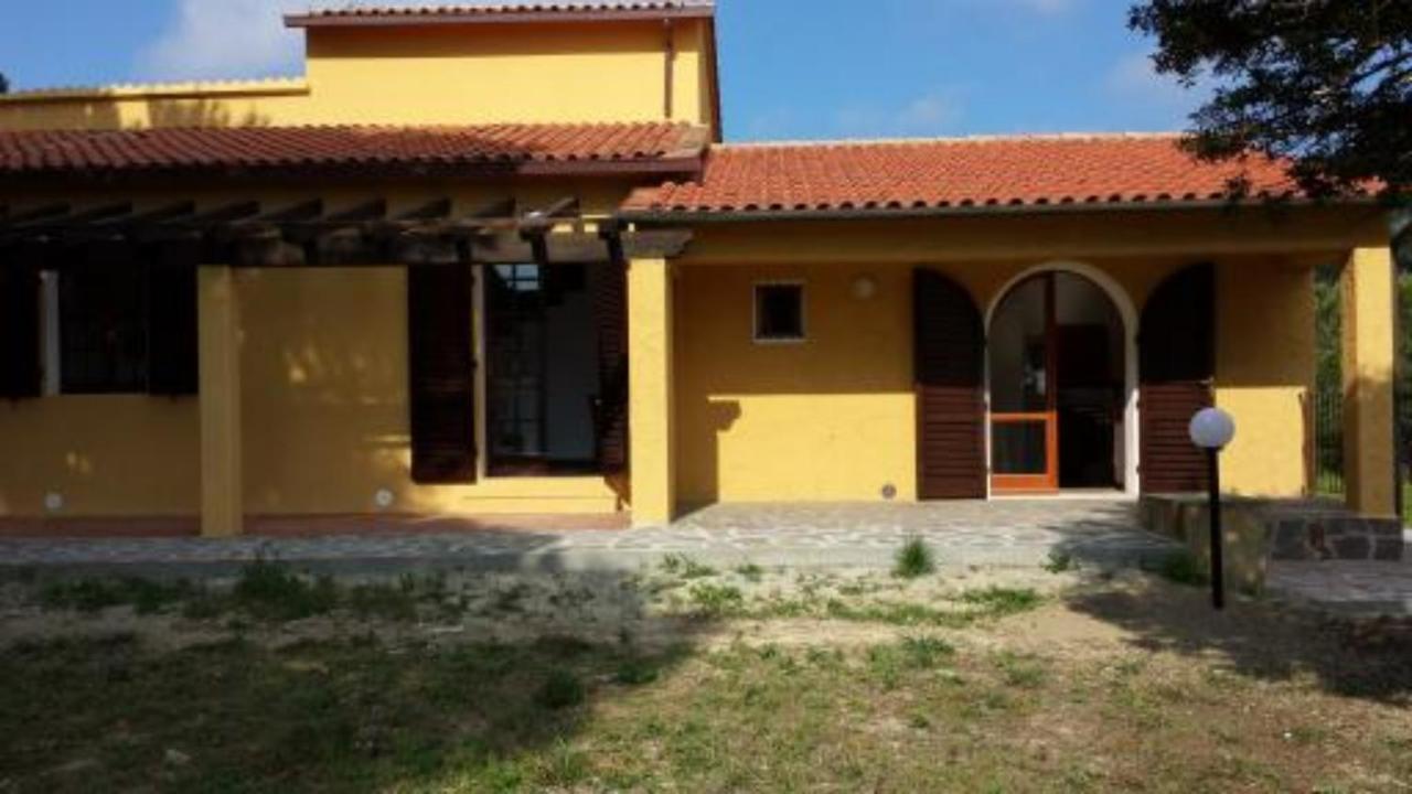 Villa Artistica Trilo 3 กาโปลิเวรี ภายนอก รูปภาพ